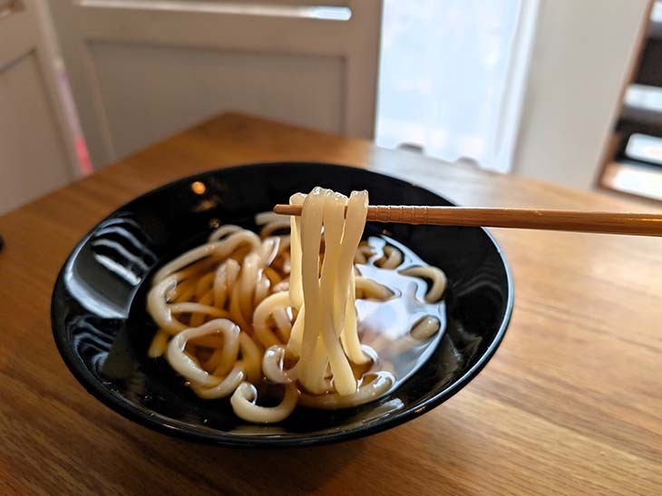 モチモチの弾力ある麺