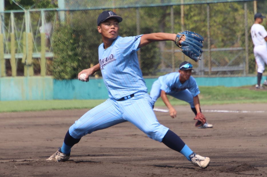 びわこ成蹊スポーツ大・新川 朝耶投手（履正社）