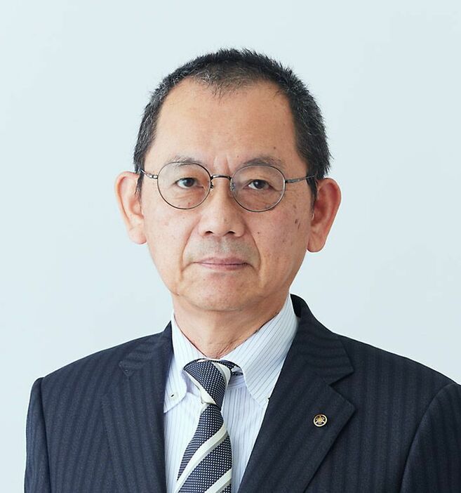 10月1日付で社長を兼務する渡部克明会長