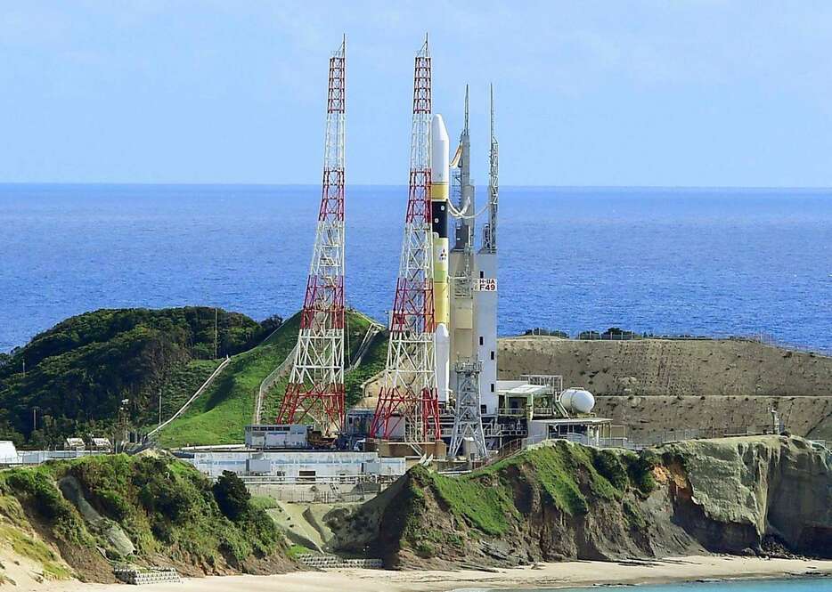 再延期が決まったＨ２Ａロケット４９号機＝１６日午前９時５分、南種子町の種子島宇宙センター