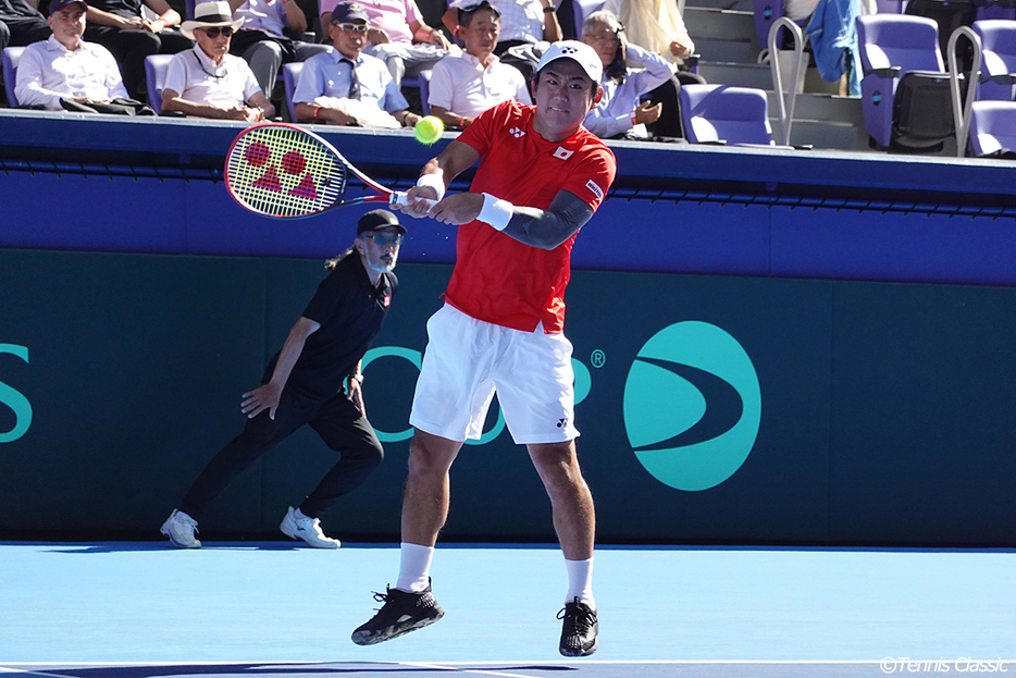 日本に1勝をもたらした西岡良仁（写真：テニスクラシック）