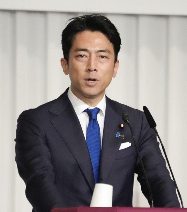 自民党総裁選の所見発表演説会で演説する小泉元環境相＝12日午後1時37分、東京・永田町の党本部