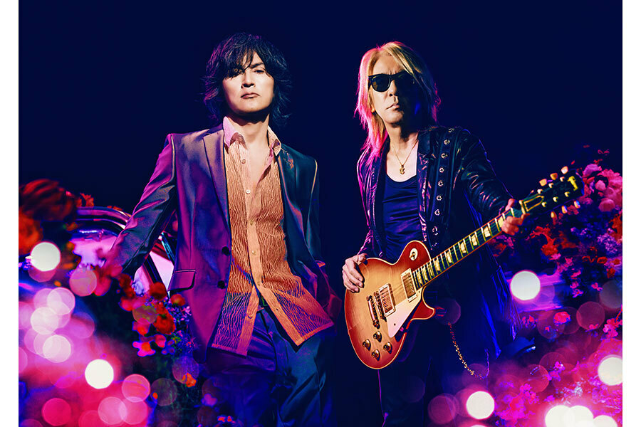 B'z（左から稲葉浩志、松本孝弘）