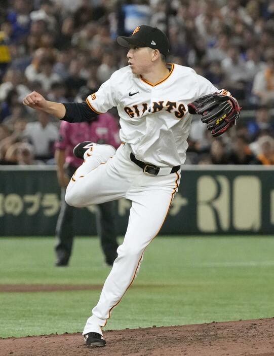 8回無失点で12勝目を挙げた巨人・戸郷＝東京ドーム