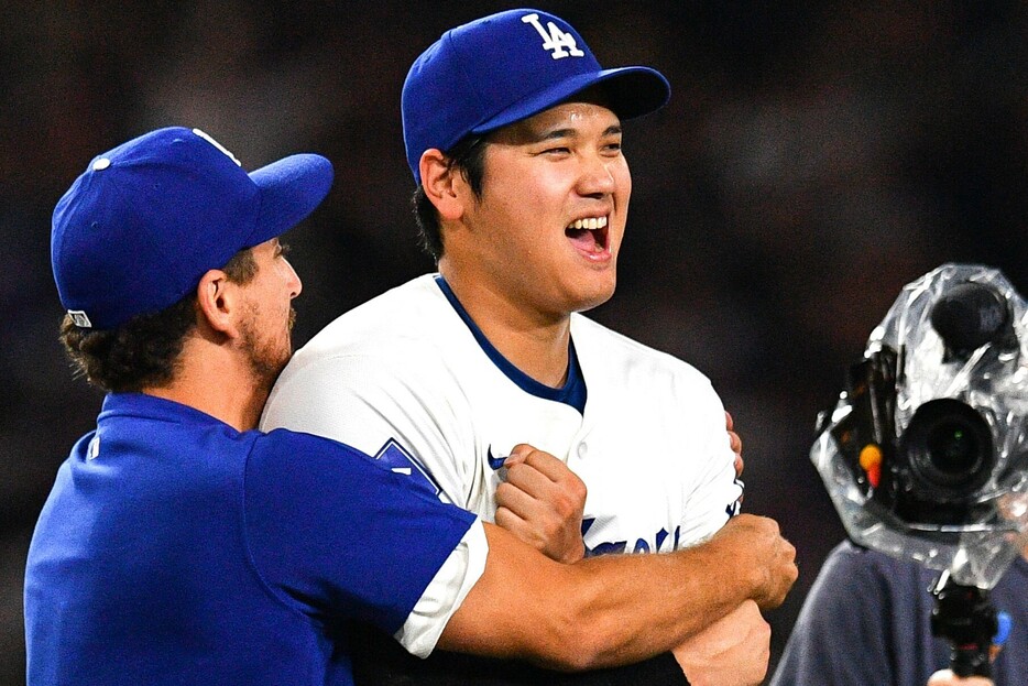 笑顔で優勝を喜ぶ大谷。(C)Getty Images