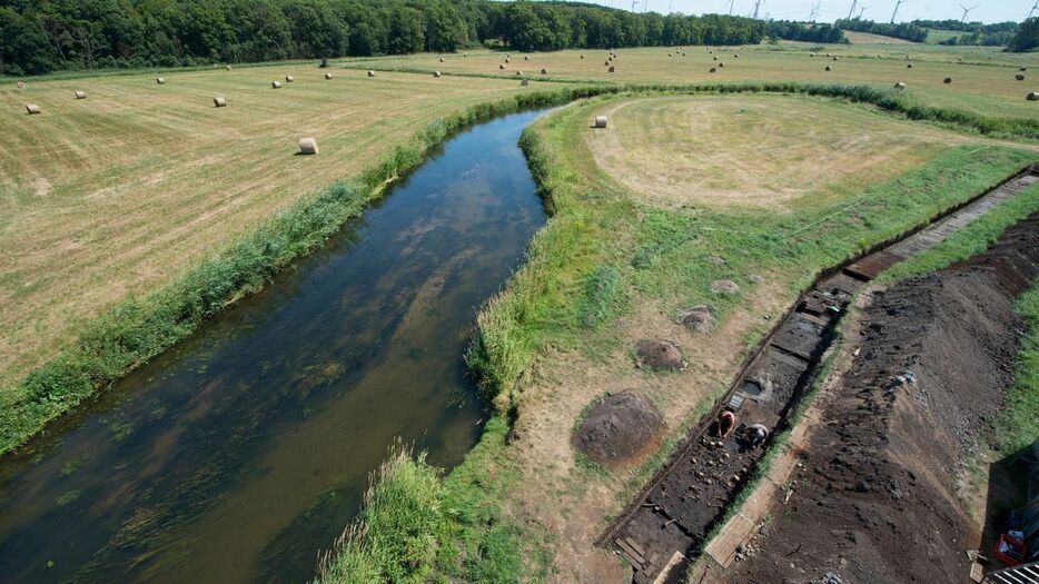 長年発掘が行われているトレンゼ川渓谷は、出土品から欧州最古の戦場と目される