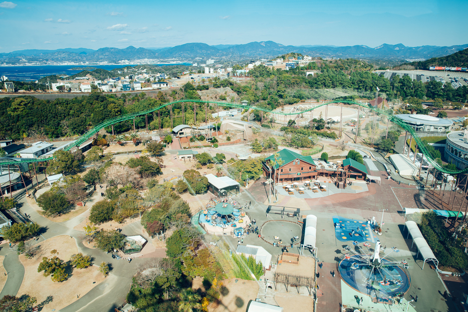 AWは海と山を望む風光明媚な場所にある。穏やかな気候で、空気や水がきれいな点も飼育に適している（撮影：西田香織）