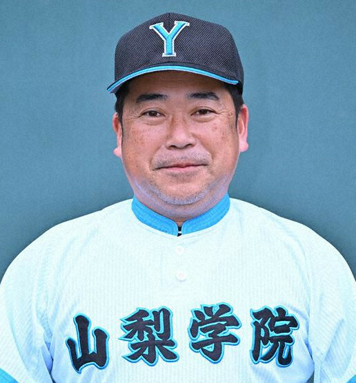 山梨学院の吉田洸二監督＝甲府市砂田町の山梨学院砂田球場で２０２３年１月３１日、前田梨里子撮影