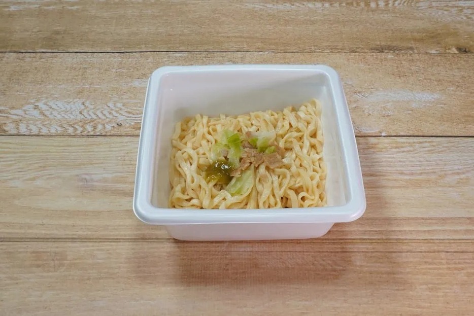 日清食品 日清のどん兵衛 特盛 柚子こしょうで食べる旨だし塩焼うどん