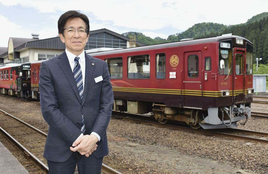 秋田内陸縦貫鉄道の吉田裕幸社長＝5月16日、秋田県北秋田市