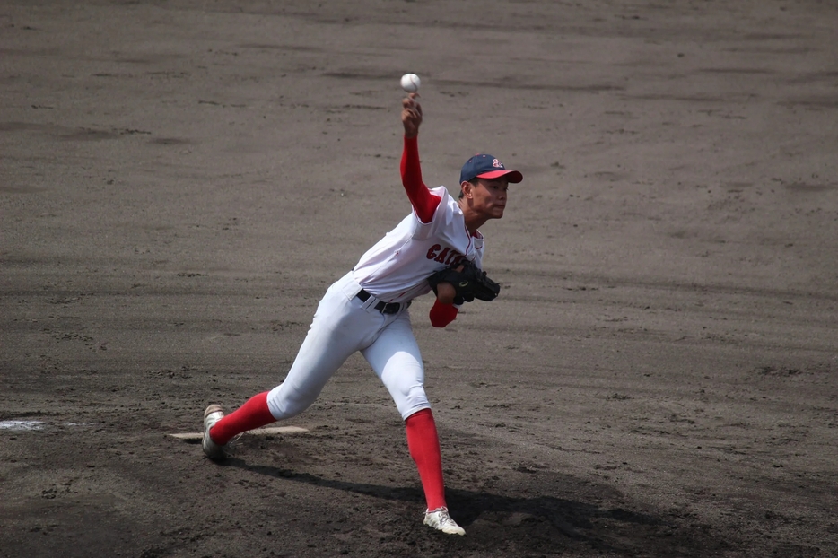 聖カタリナ学園・有馬 叶恵投手（3年・190センチ78キロ）