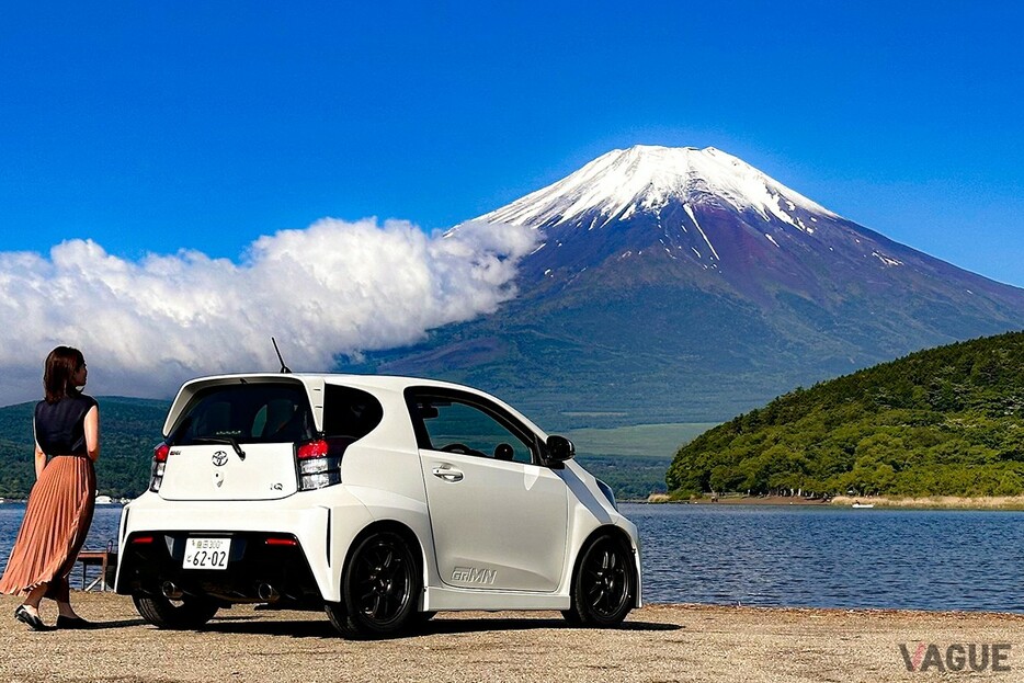 希少車両で富士山の麓に広がる豊かな自然や富士山五湖周辺をドライブできる