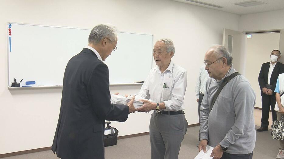 日本製鉄呉地区の 跡地問題　新原市長へ市民団体が署名提出　市民説明会開催など求める　広島・呉市