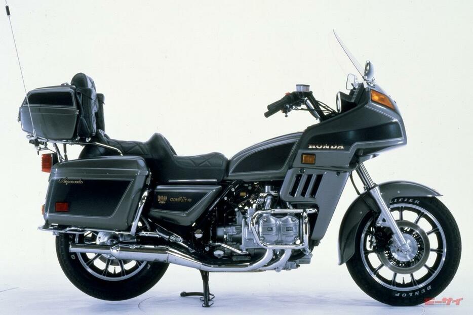 1982年、輸出専用車として発売されたホンダ ゴールドウイング（GL1100）アスペンケード