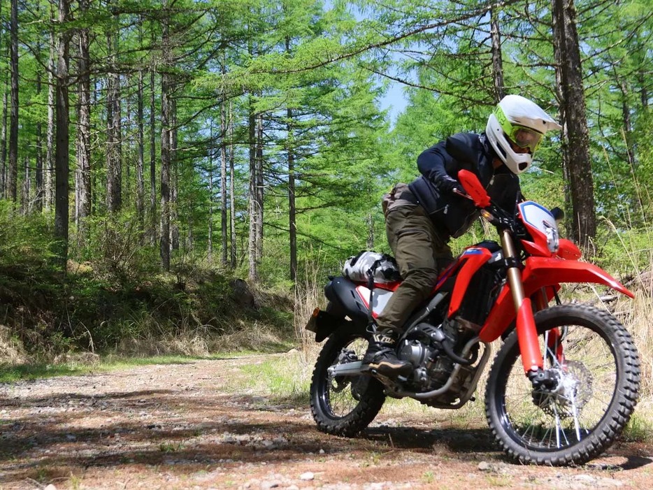 新車のトレールバイクで林道へ