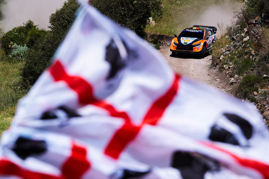 2024年WRC第6戦ラリー・イタリア・サルディニア　ティエリー・ヌービル（ヒョンデi20 Nラリー1）