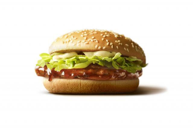 人気メニューの「てりやきマックバーガー」＝日本マクドナルド提供