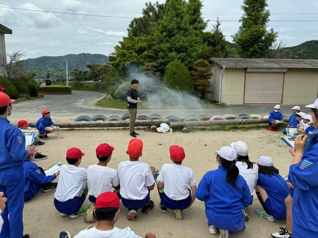 蒲郡市立三谷東小学校の総合学習の様子（写真提供／蒲郡市役所）