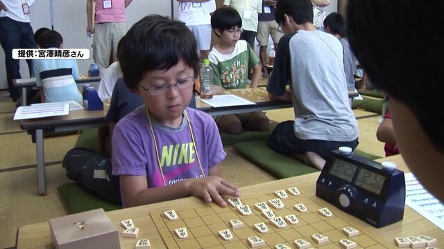 幼い頃の伊藤新叡王