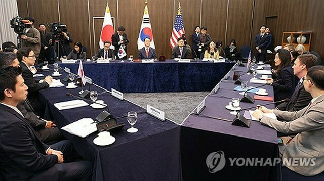 1月18日、ソウルで開かれた韓米日3カ国の北朝鮮担当高官による会談＝（聯合ニュース）