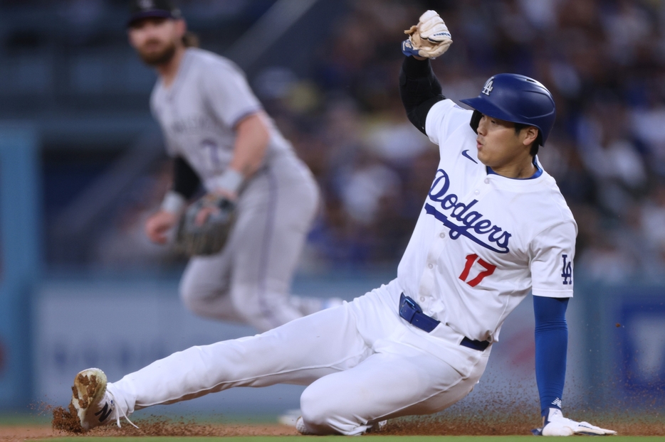 今季14盗塁目を決めた大谷。足で魅せた(C)Getty Images