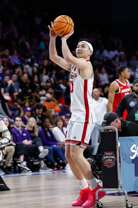 ネブラスカ大を卒業した富永啓生が帰国会見を行い今後のNBA挑戦への計画を明かした（写真・アフロ）