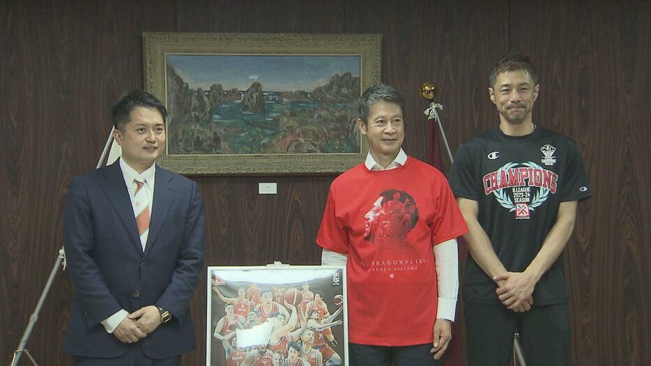 広島ドラゴンフライズ　湯崎知事に優勝報告　 アジアの頂点目指しドバイへ