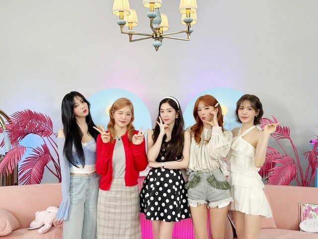 Red Velvetは8月にデビュー10周年を迎える（出典：Red Velvet SNS）