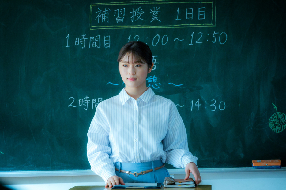 映画『あのコはだぁれ？』主演・渋谷凪咲 ソロカット（C）2024「あのコはだぁれ？」製作委員会