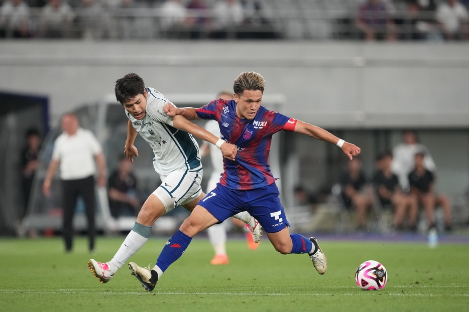 豊富な運動量で攻守両面に存在感を示したFC東京の松木玖生（写真◎J.LEAGUE）