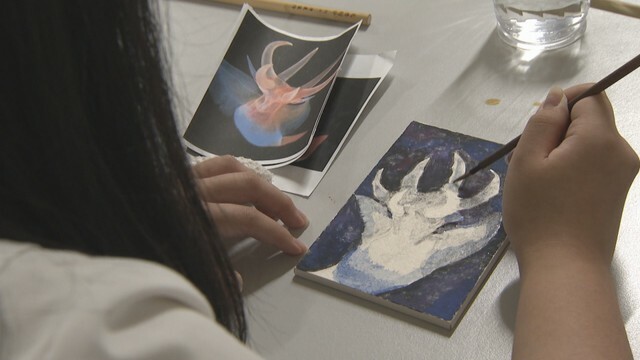 高校生が日本画を学ぶ