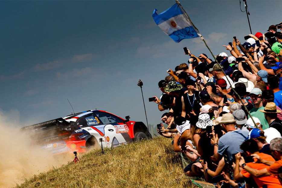 2024年WRC第7戦ラリー・ポーランド　SS1を制したオット・タナク（ヒョンデi20 Nラリー1）
