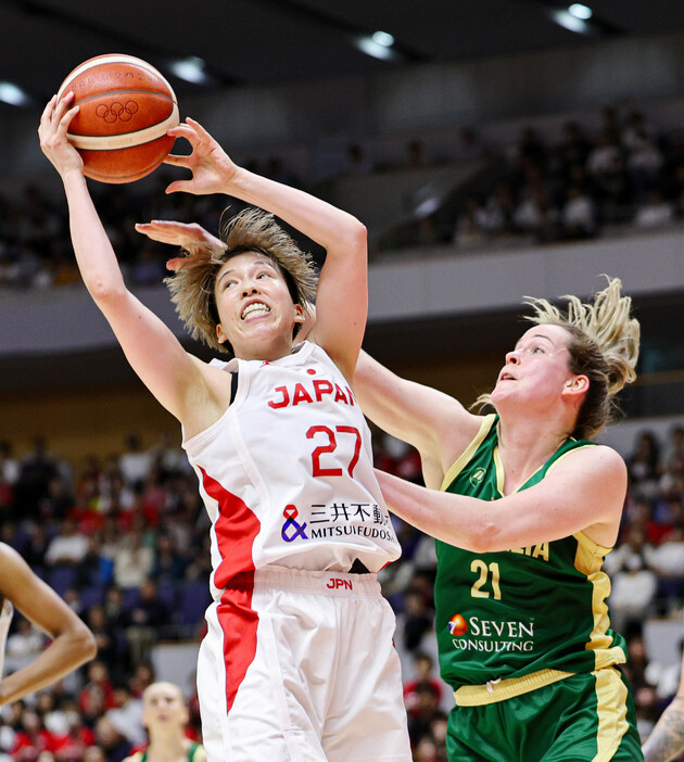 バスケットボール女子の国際強化試合。国際連盟（ＦＩＢＡ）ランキング９位の日本は、同３位のオーストラリアを９５―８７で下した。日本は、今回の強化試合を２連勝で終えた＝２１日、北海道・北海きたえーる