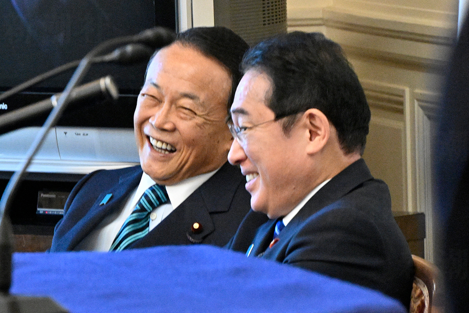 岸田首相と自民党の麻生副総裁