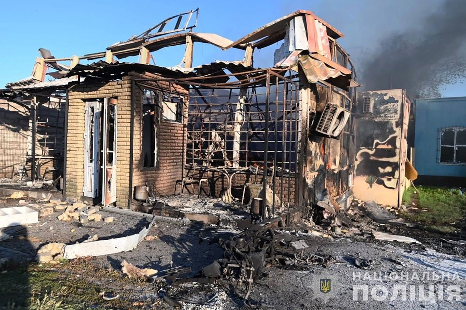 ウクライナ・ザポリージャ州で、ロシア軍の攻撃で破壊された家屋。撮影日不明。内務省がテレグラムで公開（2024年6月29日公開）。【翻訳編集】 AFPBB News