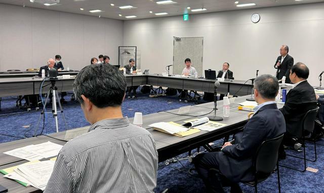 民生委員の選任要件の緩和について初めて開かれた検討会＝2024年6月28日、東京都新宿区
