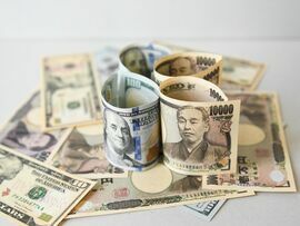 <p>Japanese 10,000 yen, 5,000 yen and US 100 dollar banknotes arranged for a photograph in Tokyo, Japan</p>