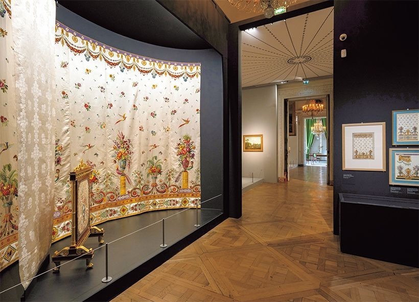 ナポレオン1世のための逸品！ ヴェルサイユ宮殿で絹織物の美を愛でる
