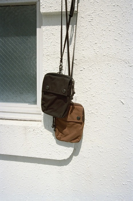 SHOULDER POUCH　各¥23,100 　W110×H116×D20mm