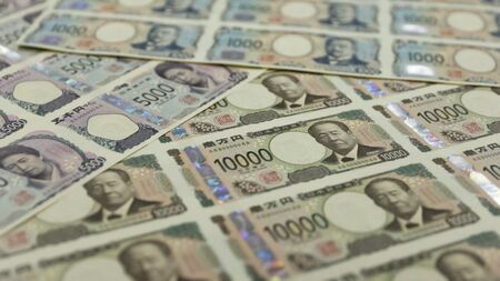新札は7月3日に発行予定。日本株上昇のカギは円高にあるかもしれない（写真：ブルームバーグ）