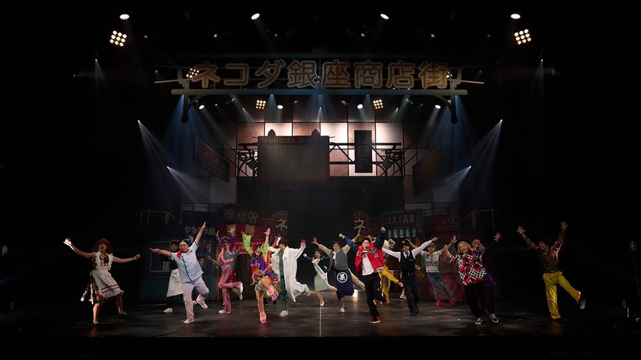 梅棒 18th “RE”SHOW『シャッター・ガイZ』より （写真：角田大樹）