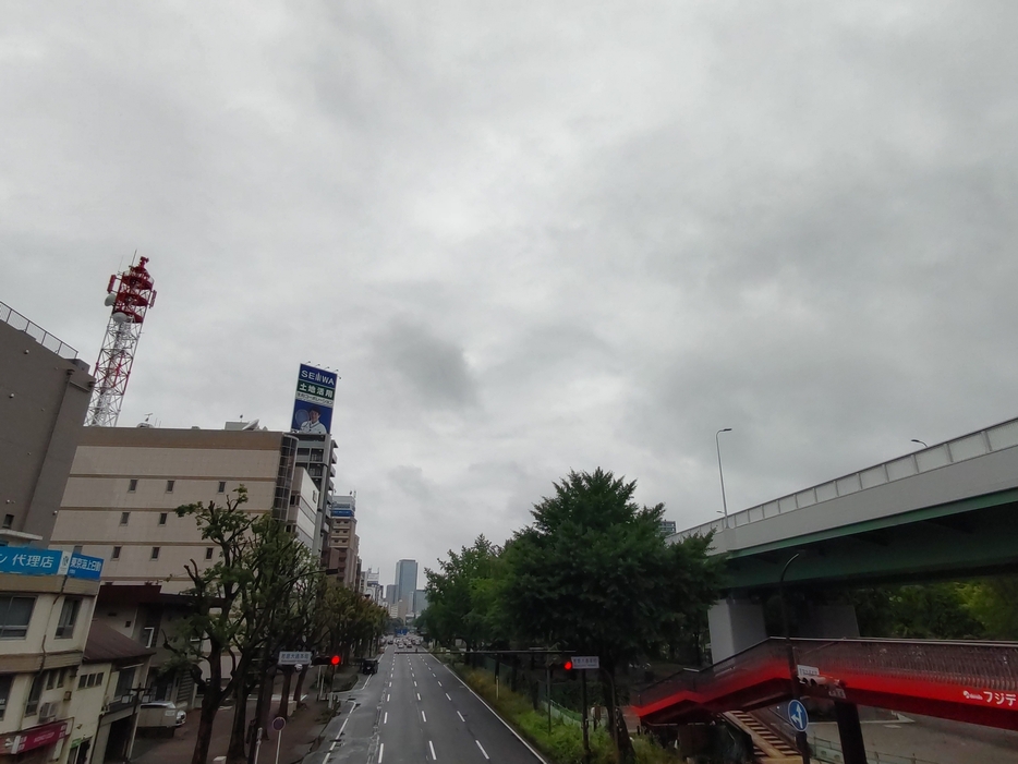 21日（金）午前11時頃の名古屋市内の様子（撮影：気象予報士　上野高明）