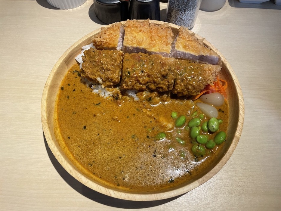 カツカレーのおいしいとんかつ屋さん、神保町に現る