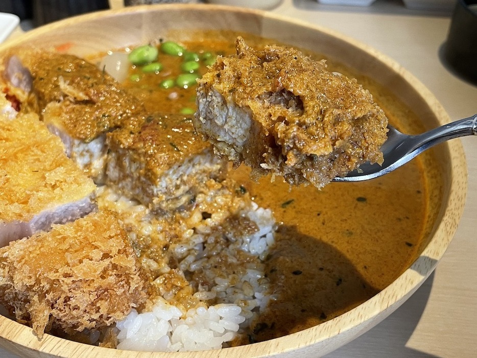 最後までおいしく食べられる、バランスの取れたカツカレー