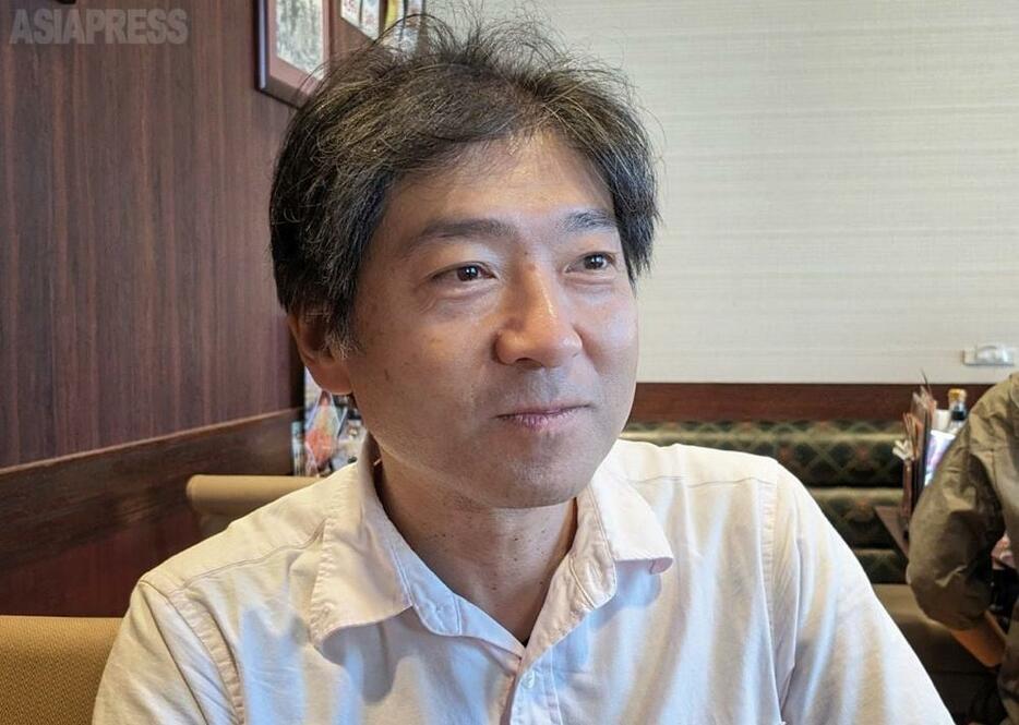 加藤直樹氏はアジアの近現代史の人物論を中心に執筆活動を続ける。歴史修正主義への批判にも取り組んできた。主著に『九月、東京の路上で―1923年関東大震災 ジェノサイドの残響』（2014年・ころから）など。