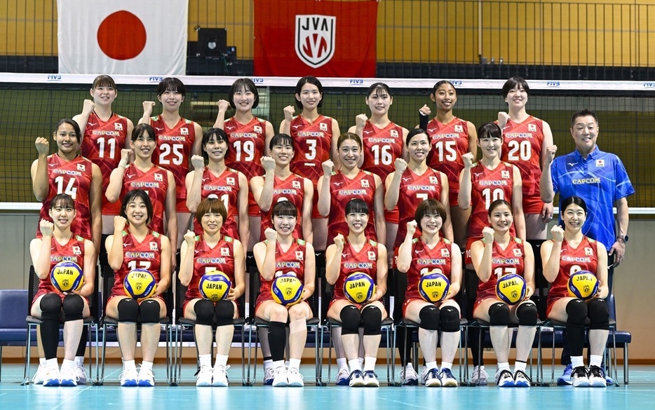 バレーボール女子日本代表の選手ら＝4月、味の素ナショナルトレーニングセンター