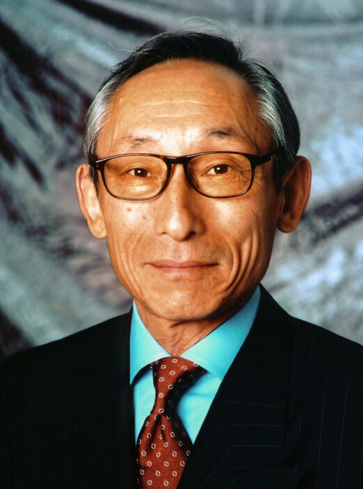 武田国男氏（たけだ・くにお＝元武田薬品工業社長）８日、老衰のため神戸市の病院で死去した。８４歳。同市出身。葬儀は済ませた。