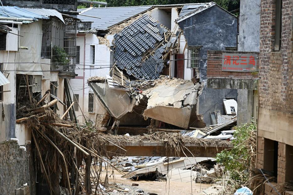 大雨の影響で被害を受けた家屋＝20日、中国広東省梅州市平遠県（CNS＝共同）