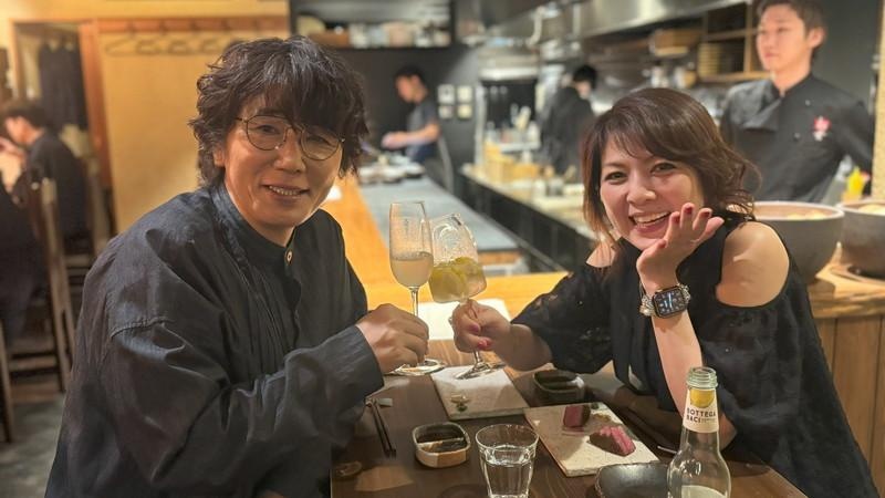 飯島直子×ユースケ・サンタマリア、サシ飲みしながら撮影当時の裏話や健康法の話題も