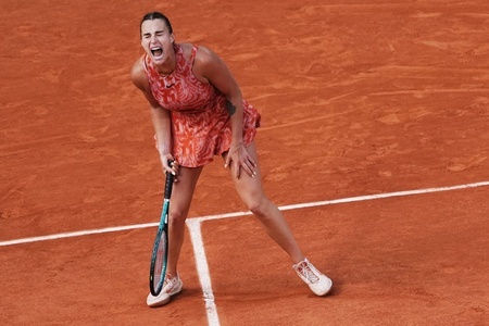 全仏オープンテニス、女子シングルス準々決勝。試合に臨むアリーナ・サバレンカ（2024年6月5日撮影）。